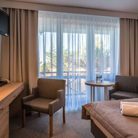 Hotel *** Nat 3*