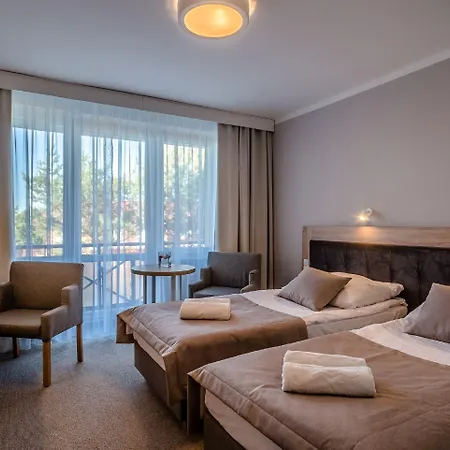 Hotel *** Nat 3*