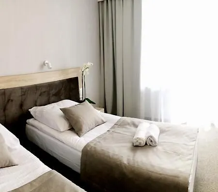 Hotel *** Nat 3*
