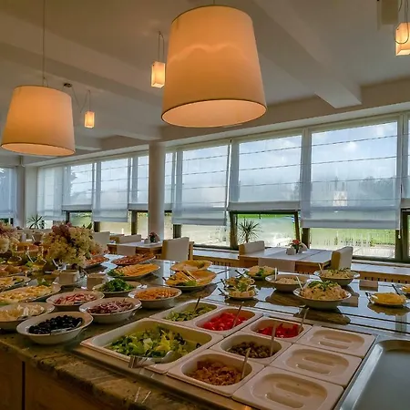 Szálloda *** Nat 3*